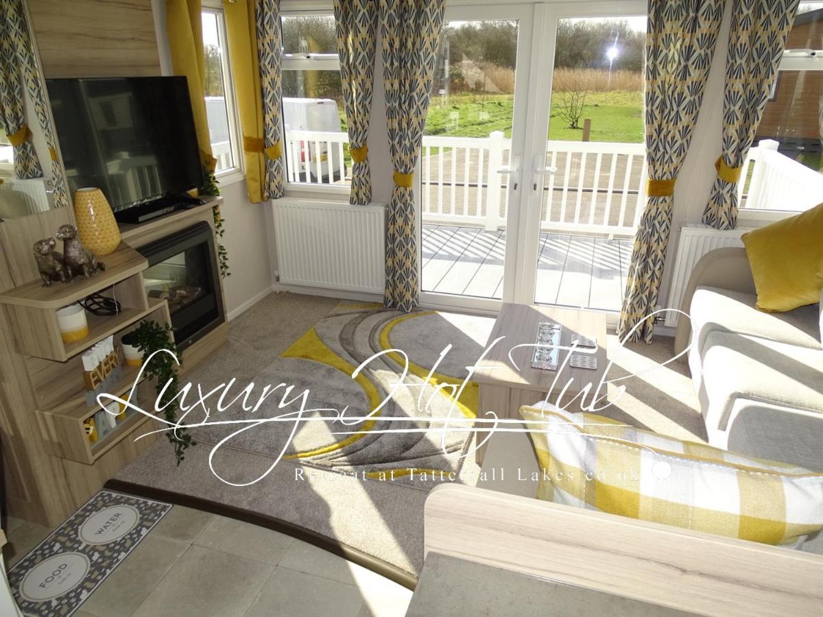 Вилла Luxury Hot Tub Retreat Таттершолл Экстерьер фото